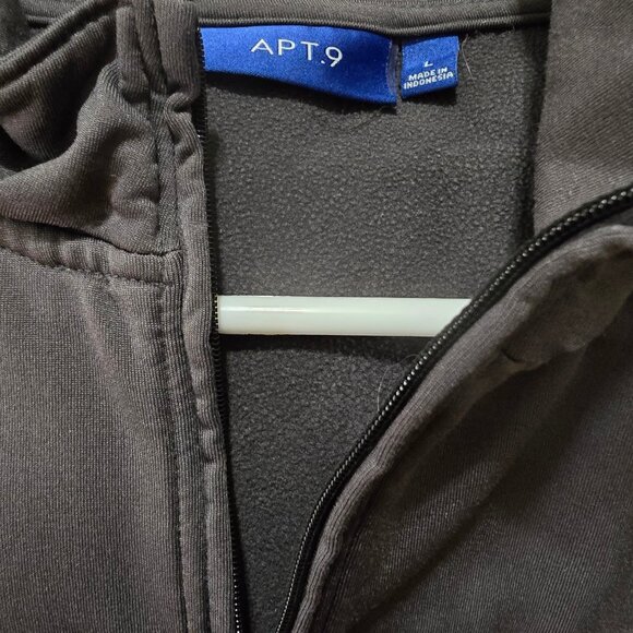 Apt. 9 1/4 zip Athletic Shirt - Picture 3 of 3